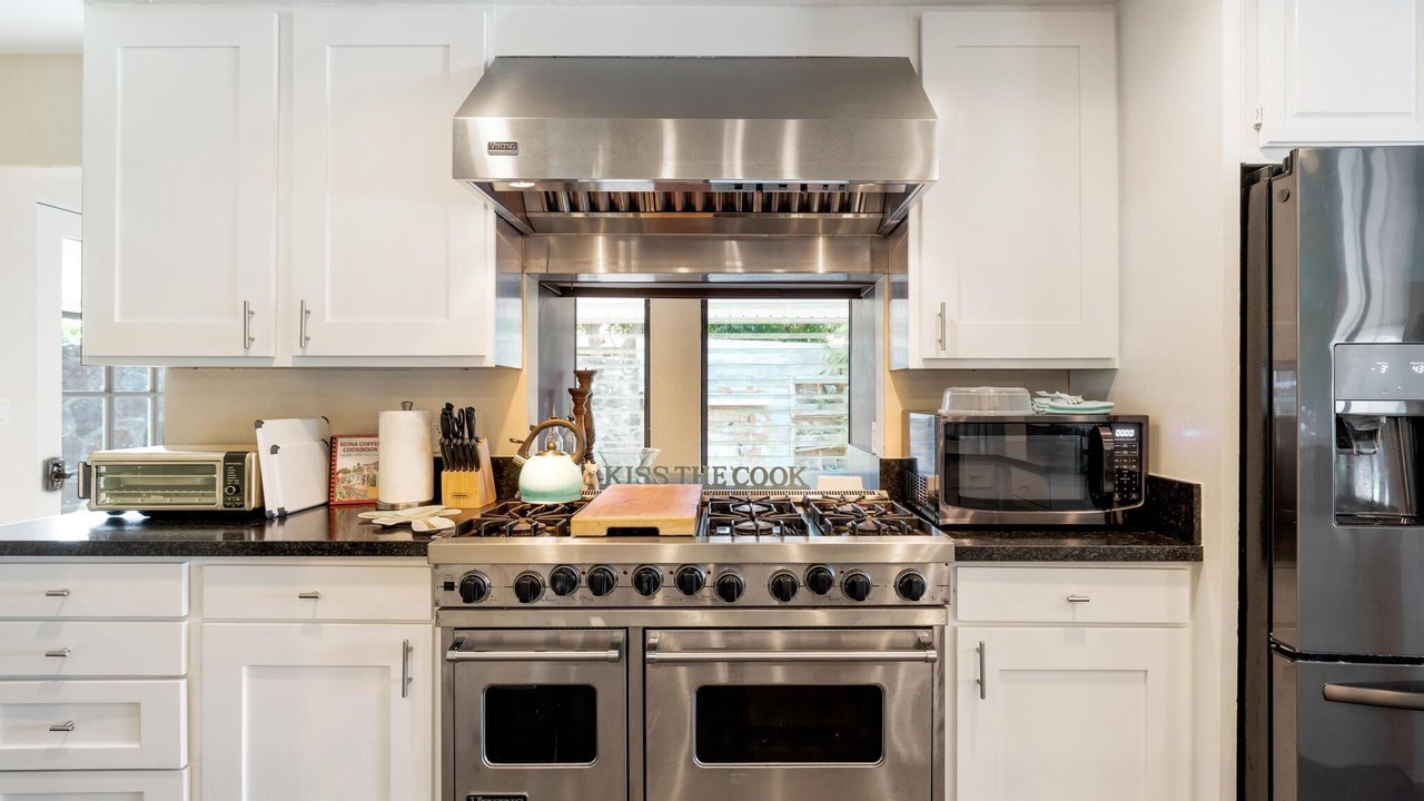 Photo of Kitchen in Kona Palisades