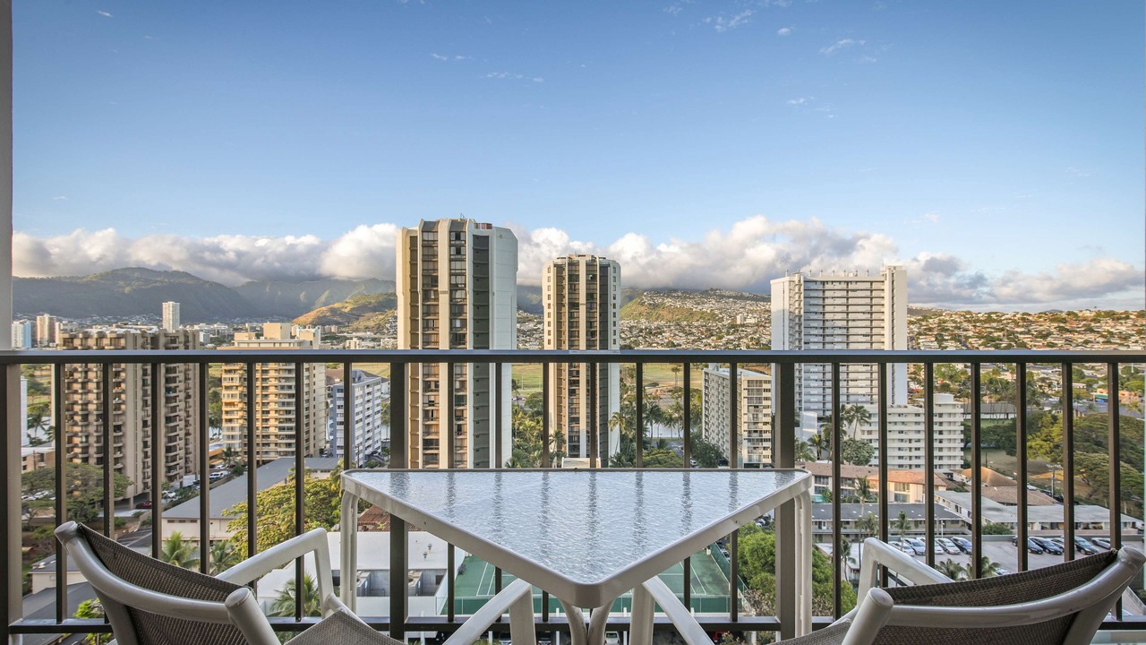 Photo of Bedroom in Waikiki