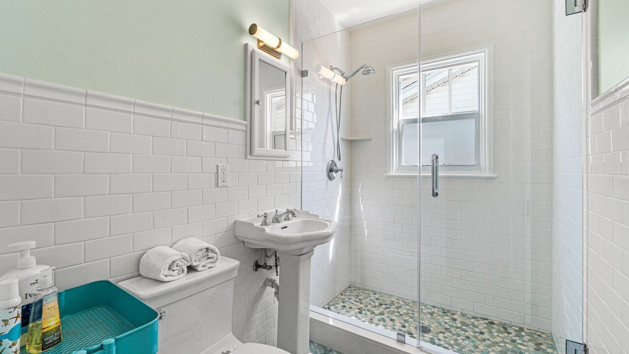 Photo of Bathroom in Parrot Cove