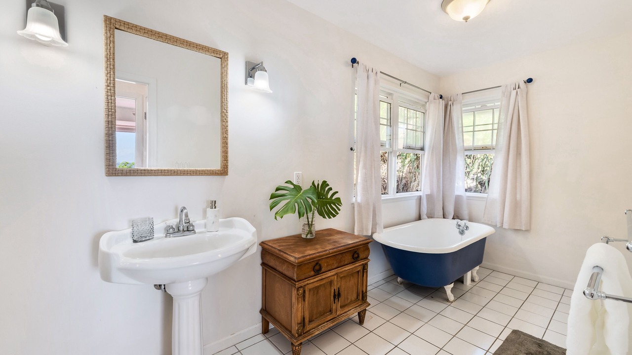Photo of Bathroom in Lanikai