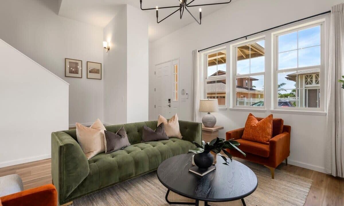 Photo of Livingroom in Makaha Valley