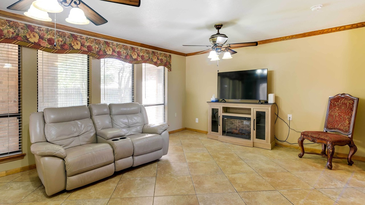 Photo of Livingroom in Texas City