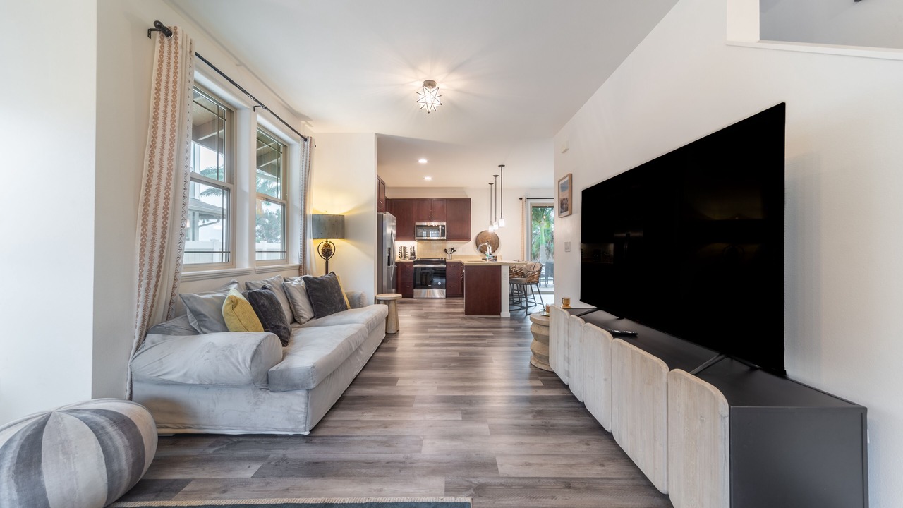 Photo of Livingroom in Makaha Valley