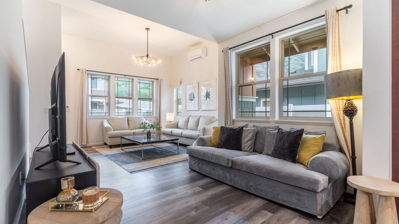 Photo of Livingroom in Makaha Valley