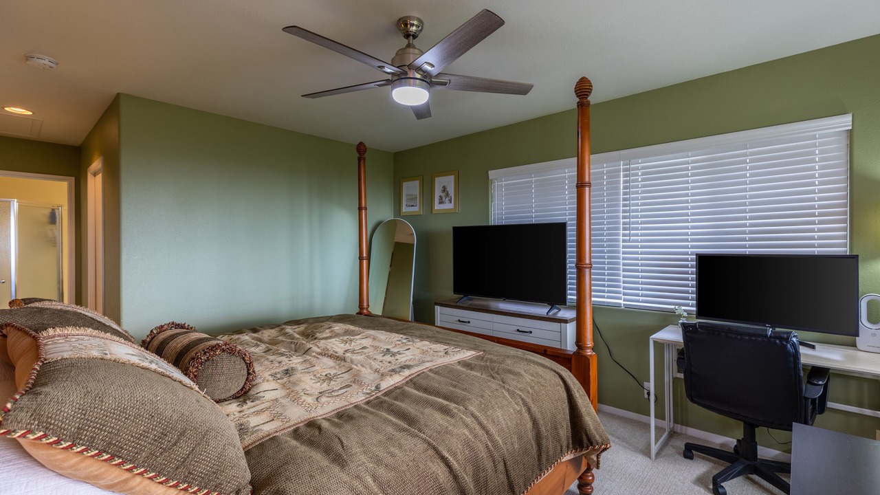 Photo of Bedroom in Kona Palisades