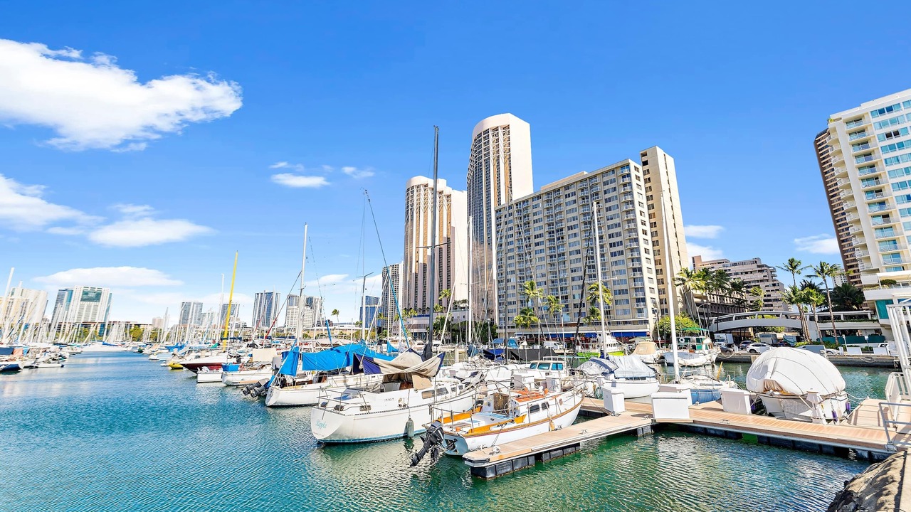 Photo of Others in Waikiki
