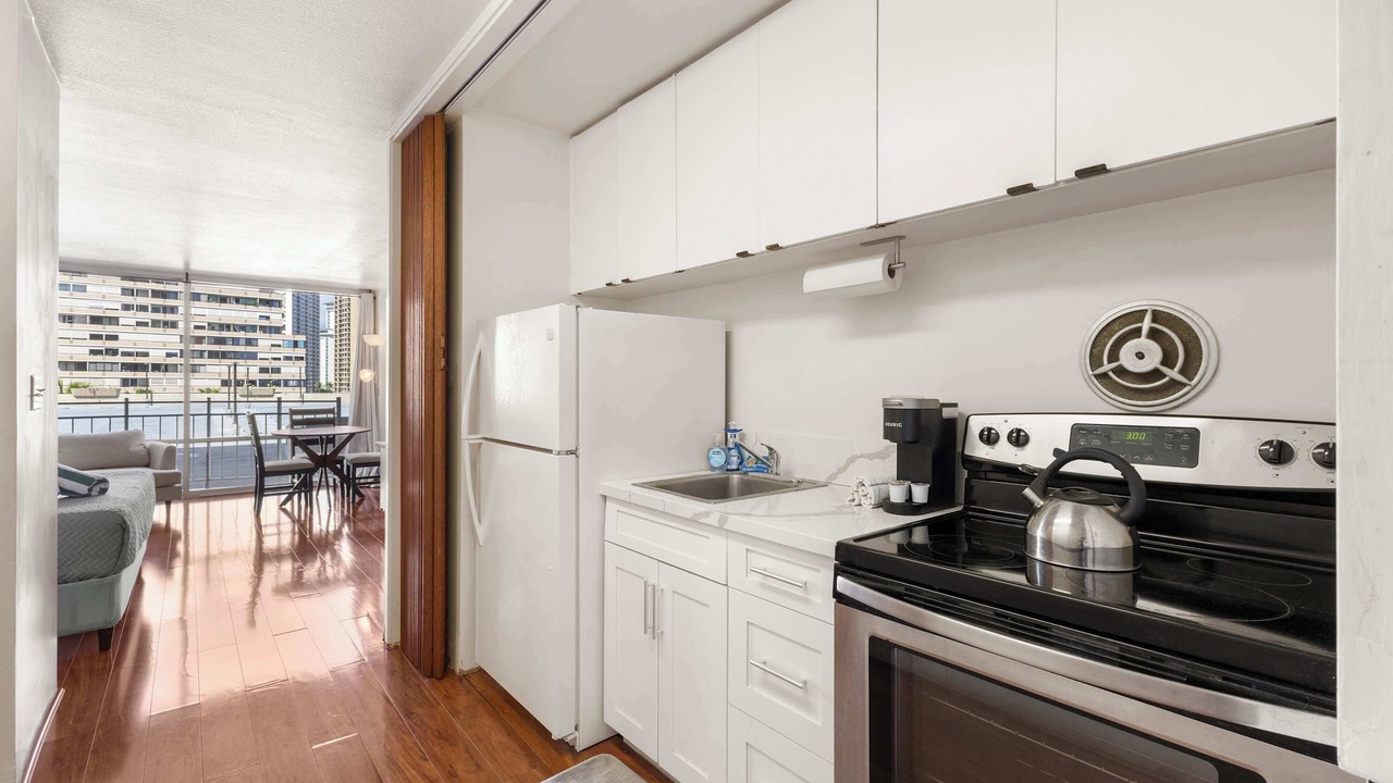 Photo of Kitchen in Waikiki