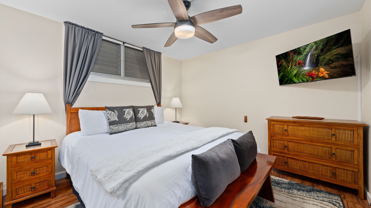 Photo of Bedroom in Historic Kailua Village