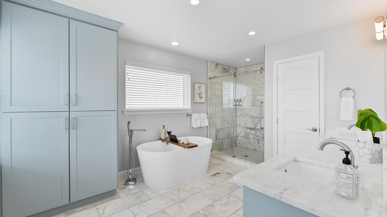 Photo of Bathroom in Red Fish Cove