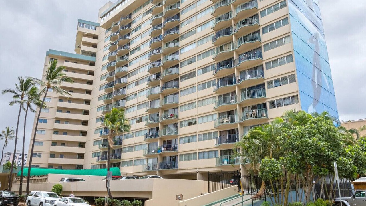 Photo of Outdoor in McCully - Moiliili