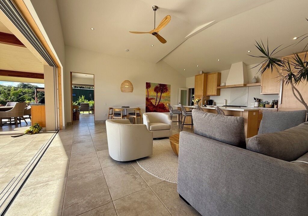 Photo of Livingroom in Ninole