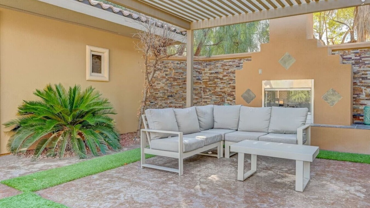 Photo of Outdoor in Spring Valley