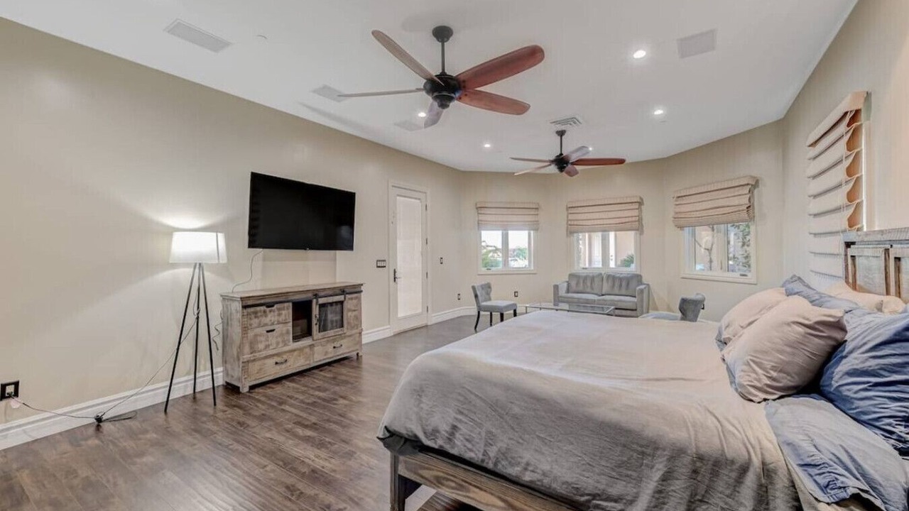 Photo of Bedroom in Spring Valley