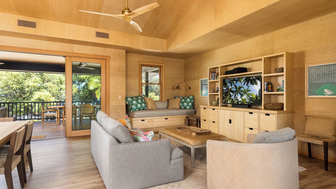 Photo of Livingroom in Puako