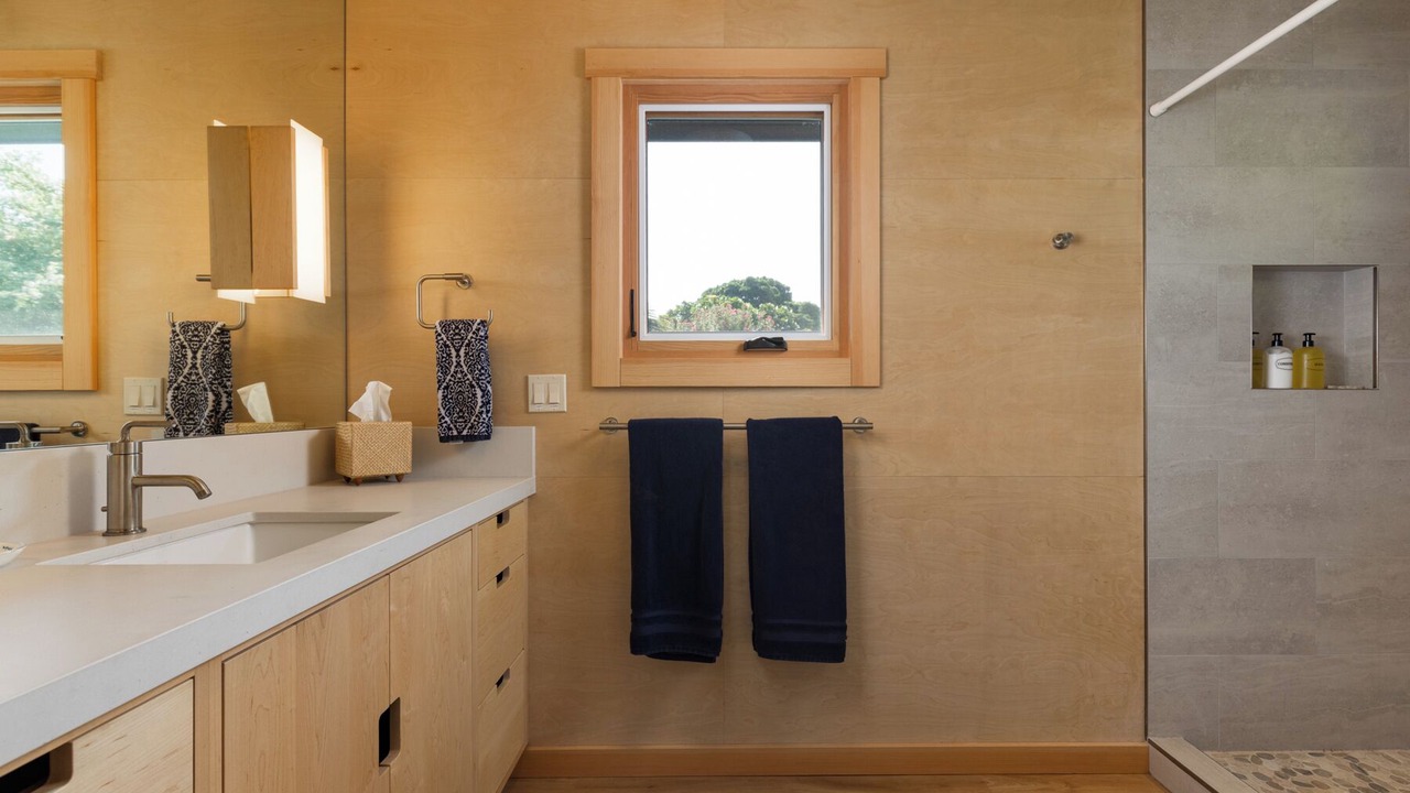 Photo of Bathroom in Puako