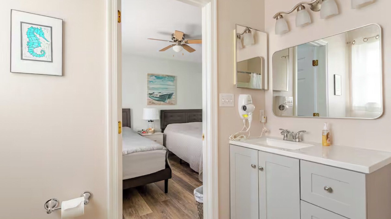 Photo of Bathroom in Caine Woods