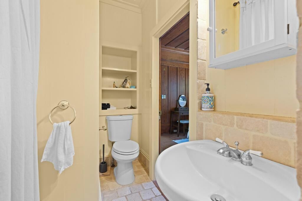 Photo of Bathroom in Hawi