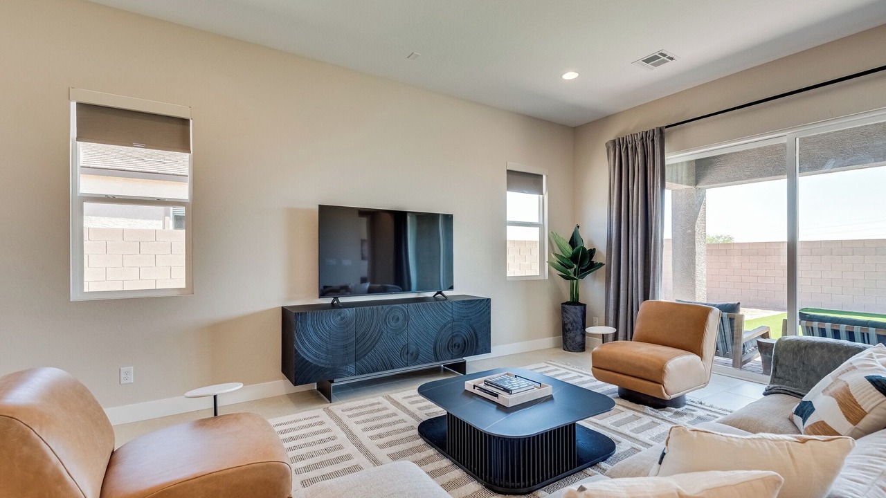 Photo of Livingroom in Enterprise