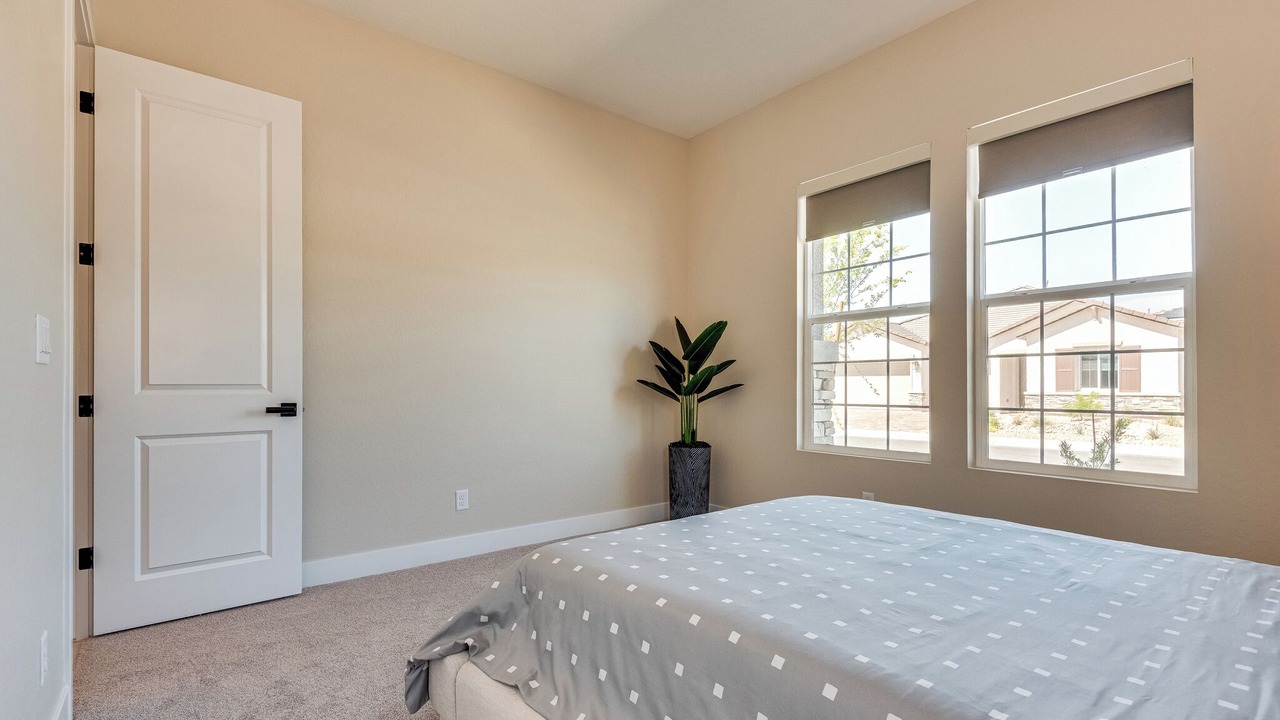Photo of Bedroom in Enterprise