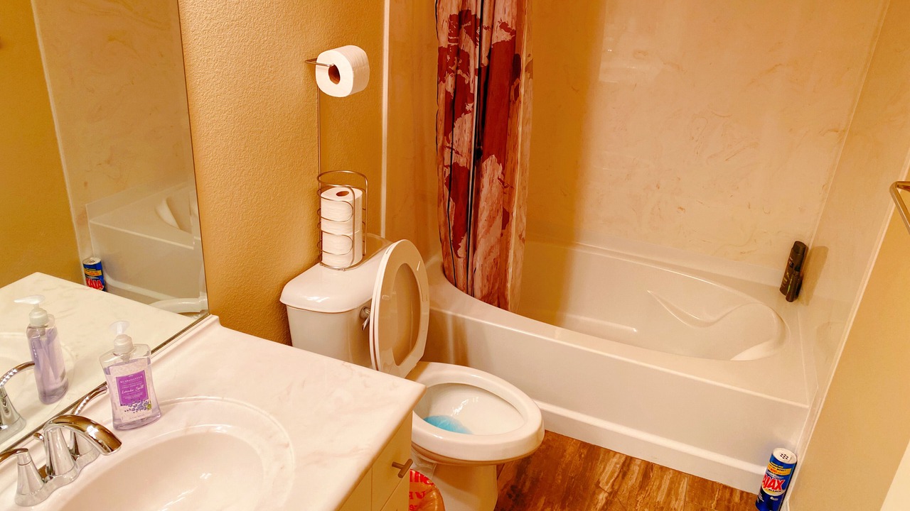 Photo of Bathroom in Enterprise