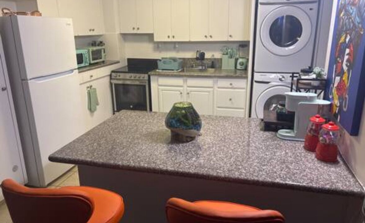 Photo of Kitchen in McCully - Moiliili