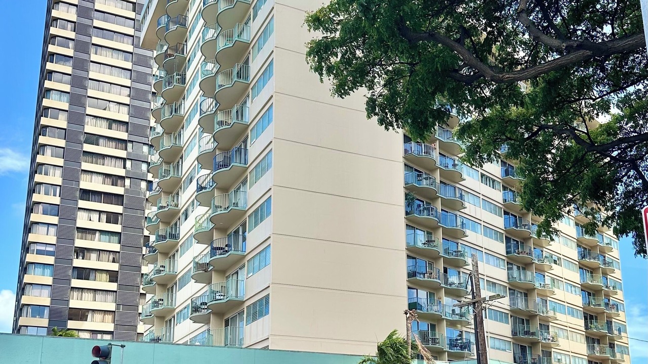 Photo of Outdoor in McCully - Moiliili