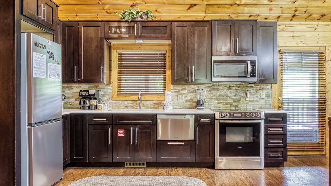 Photo of Kitchen in Black Bear Falls