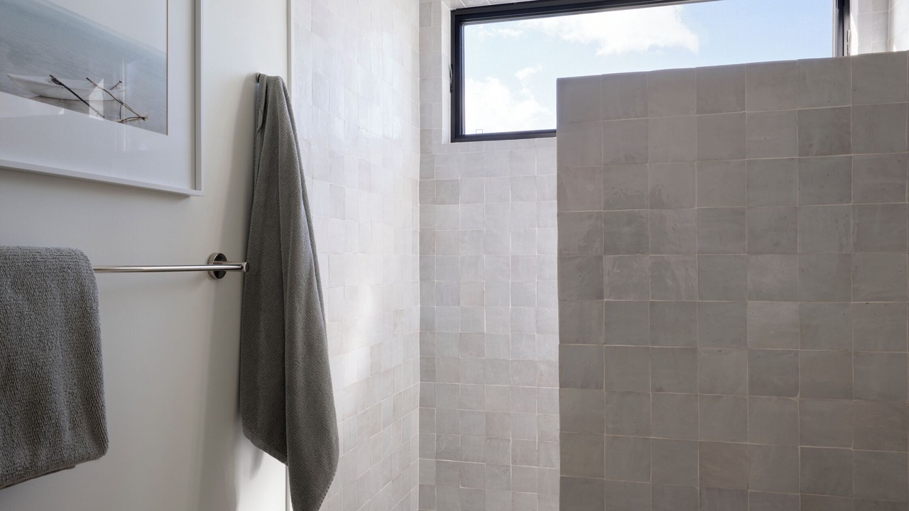 Photo of Bathroom in Diamond Head - Kapahulu - St. Louis