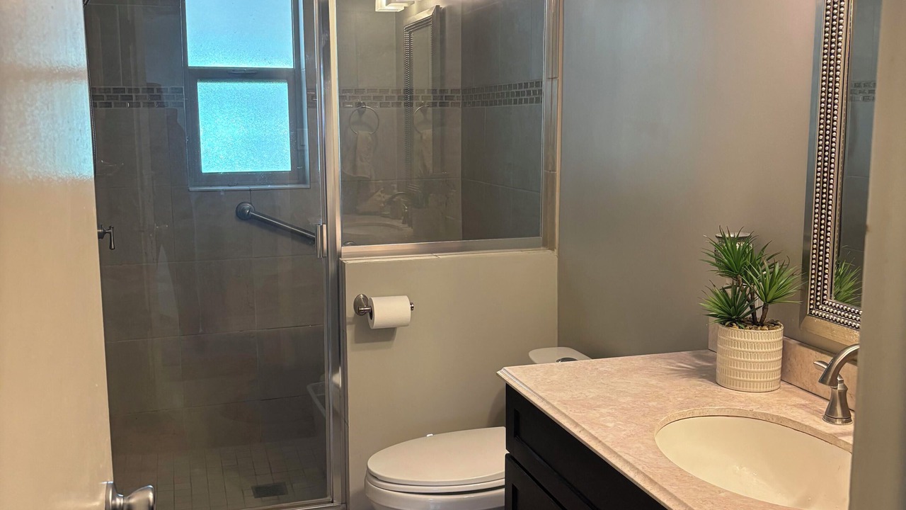 Photo of Bathroom in Canyon Rim