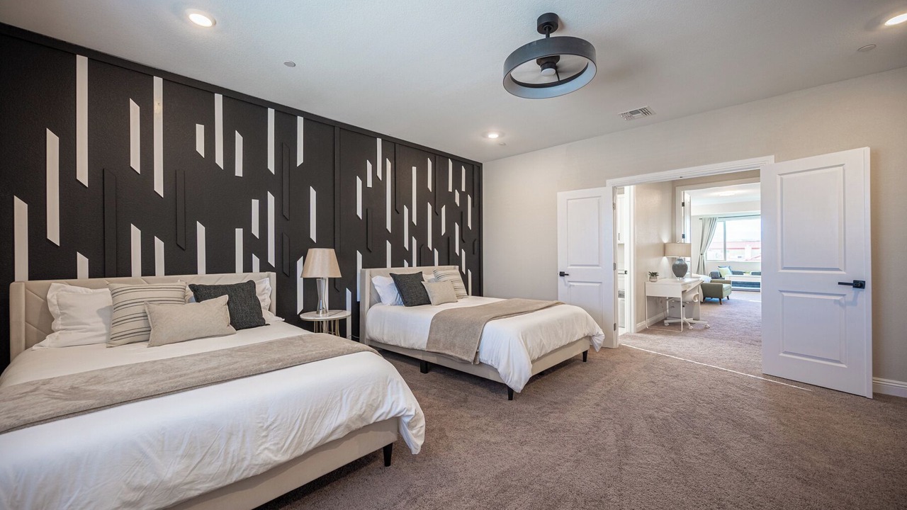 Photo of Bedroom in Enterprise