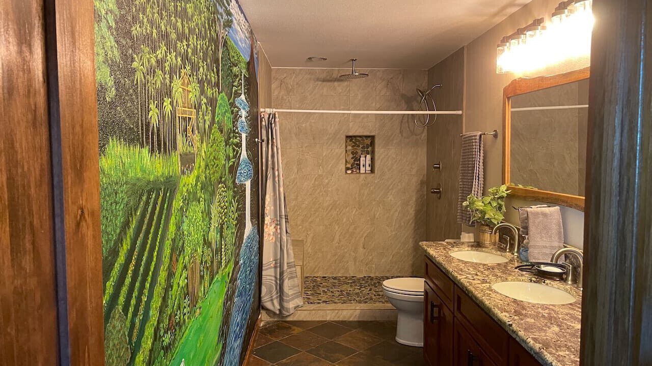 Photo of Bathroom in Paukaa