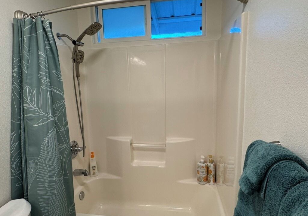 Photo of Bathroom in Ainaloa
