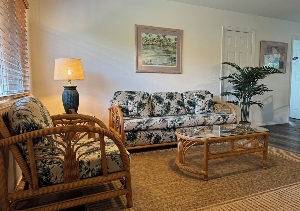 Photo of Livingroom in Ainaloa