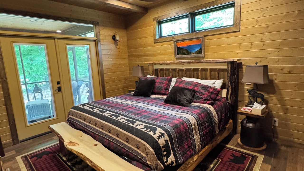 Photo of Bedroom in Townsend