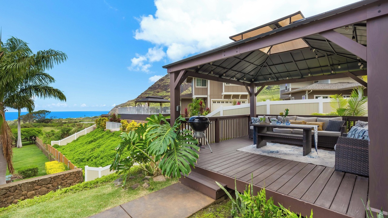 Photo of Outdoor in Makaha Valley