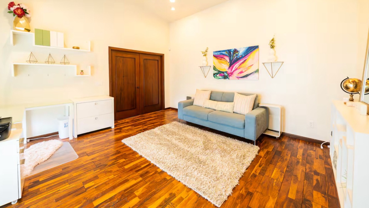 Photo of Livingroom in Laie