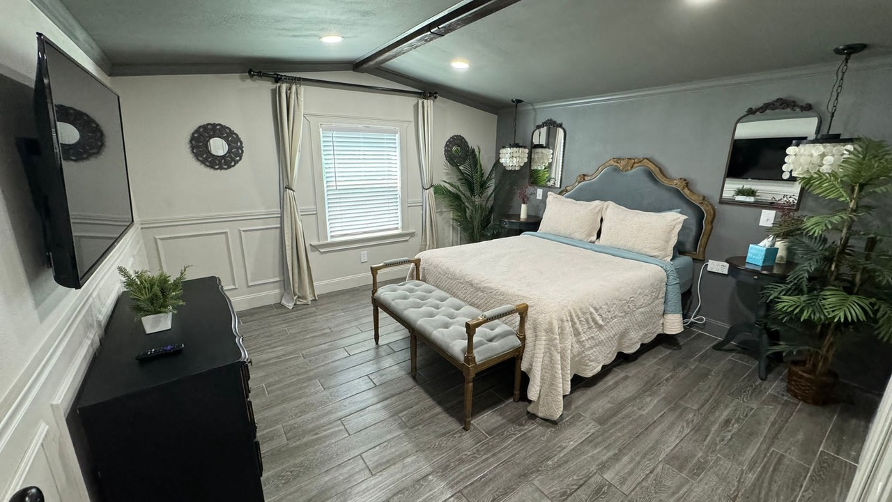 Photo of Bedroom in Davenport