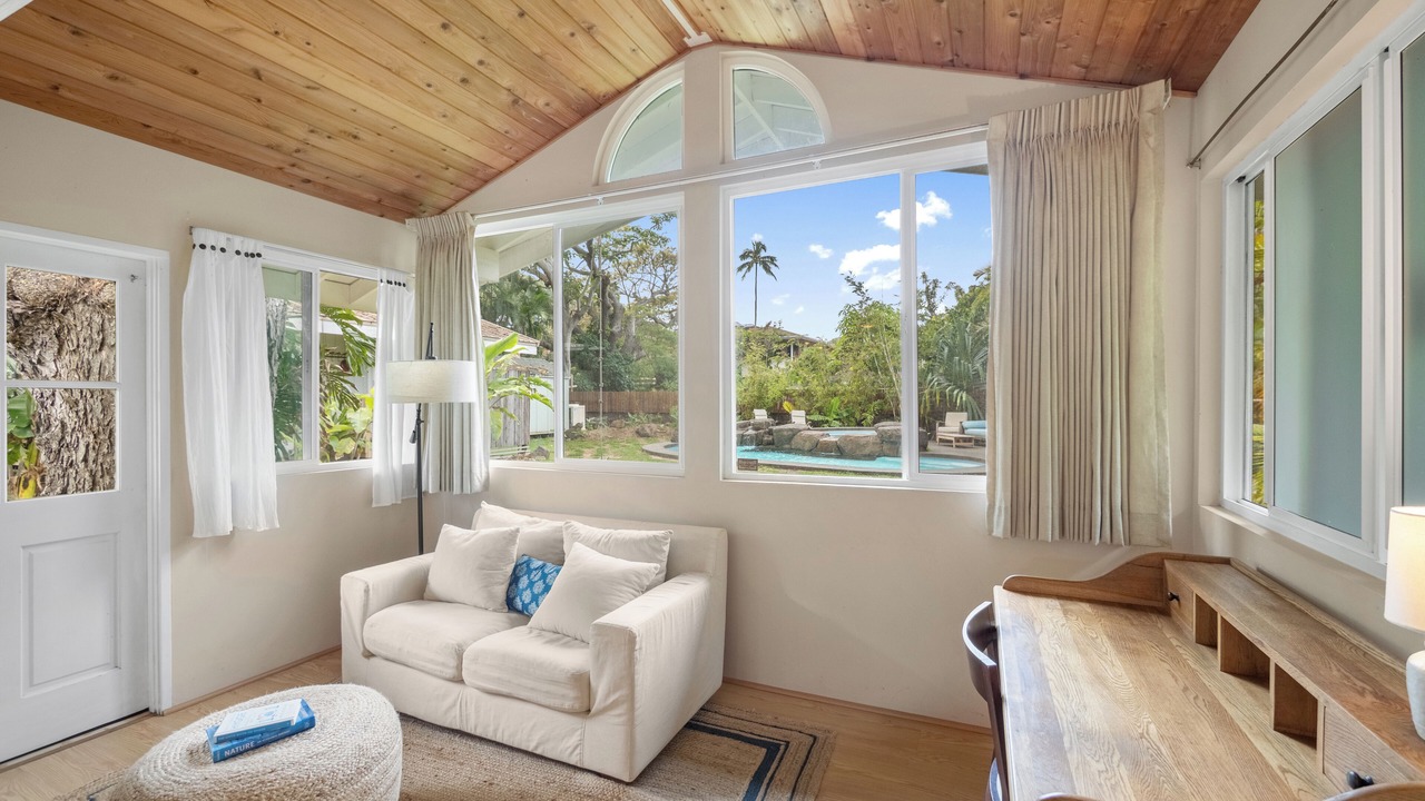 Photo of Livingroom in Lanikai