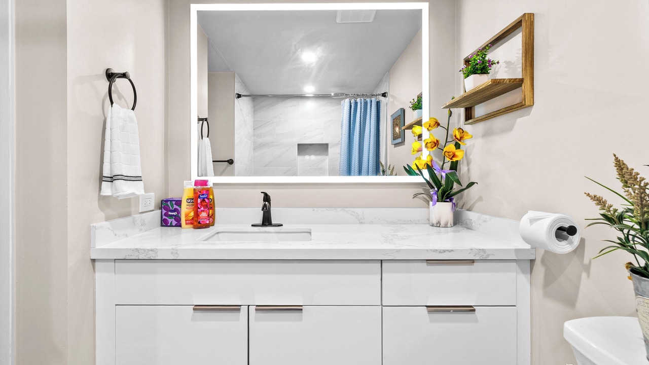 Photo of Bathroom in Ala Moana