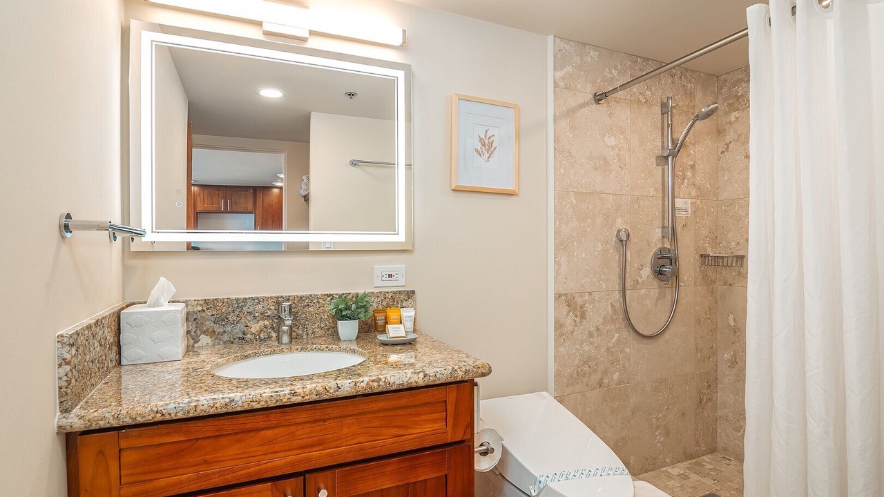 Photo of Bathroom in Waikiki
