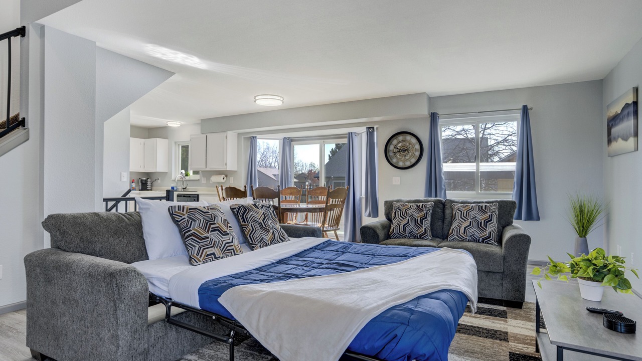 Photo of Livingroom in Security-Widefield