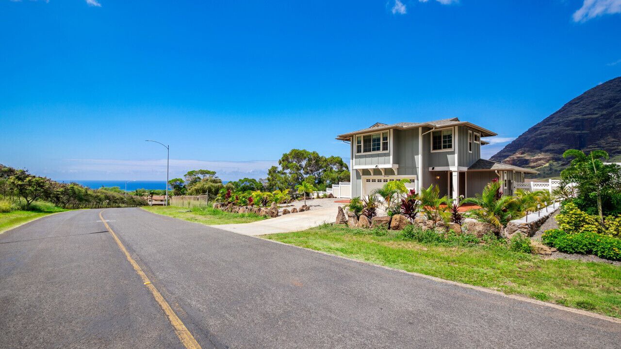 Photo of Outdoor in Makaha Valley