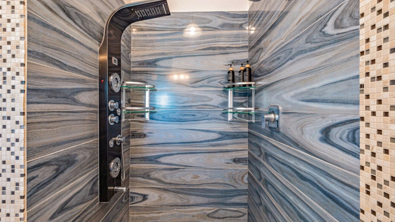 Photo of Bathroom in Waikoloa