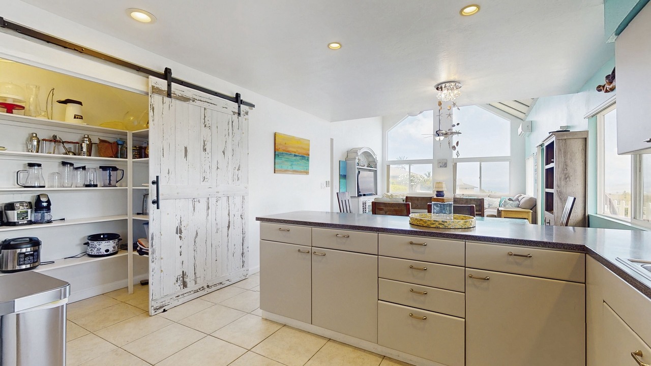 Photo of Kitchen in Waikoloa