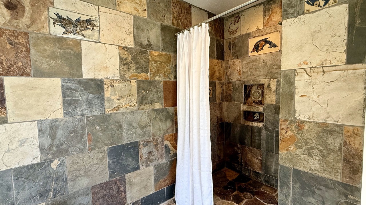 Photo of Bathroom in Kapoho