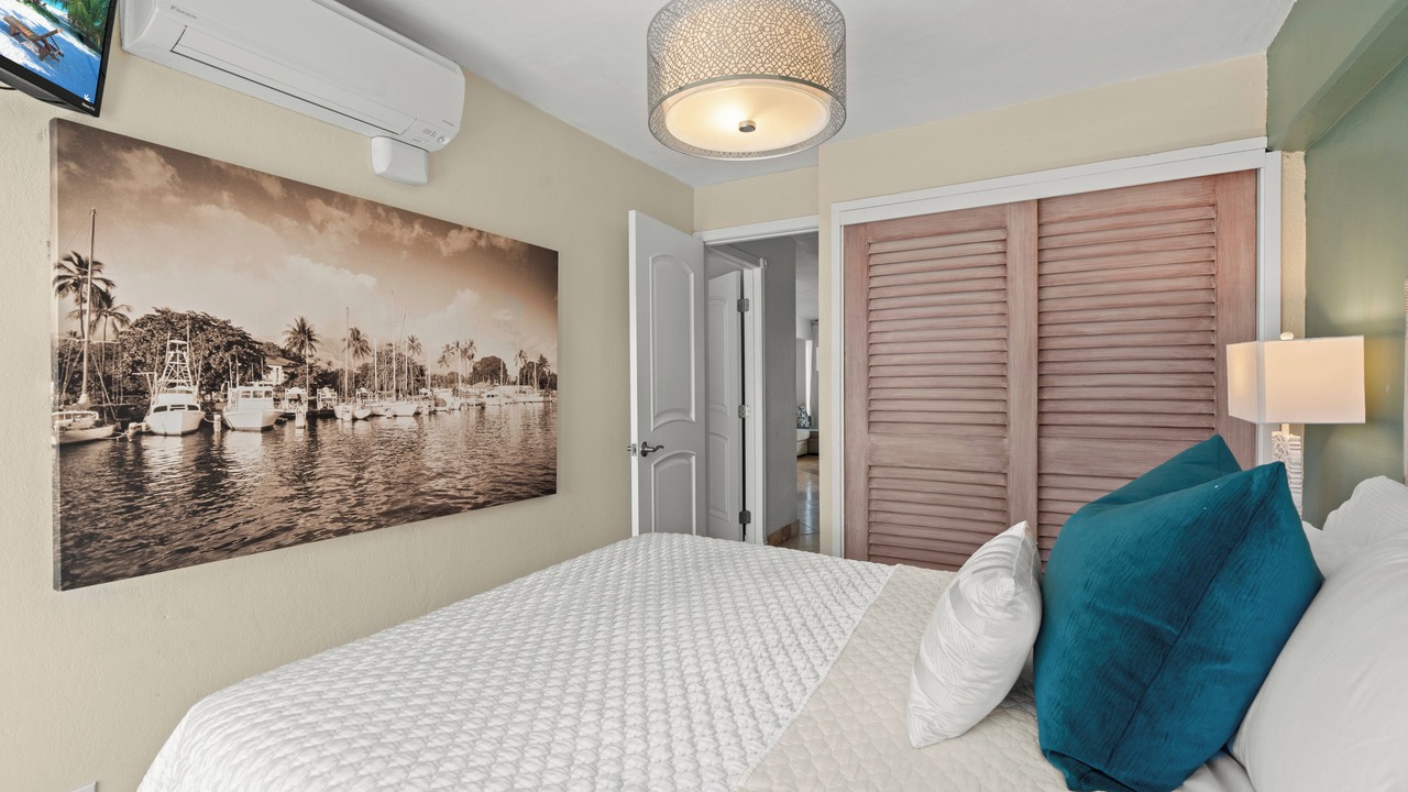Photo of Bedroom in Ala Moana