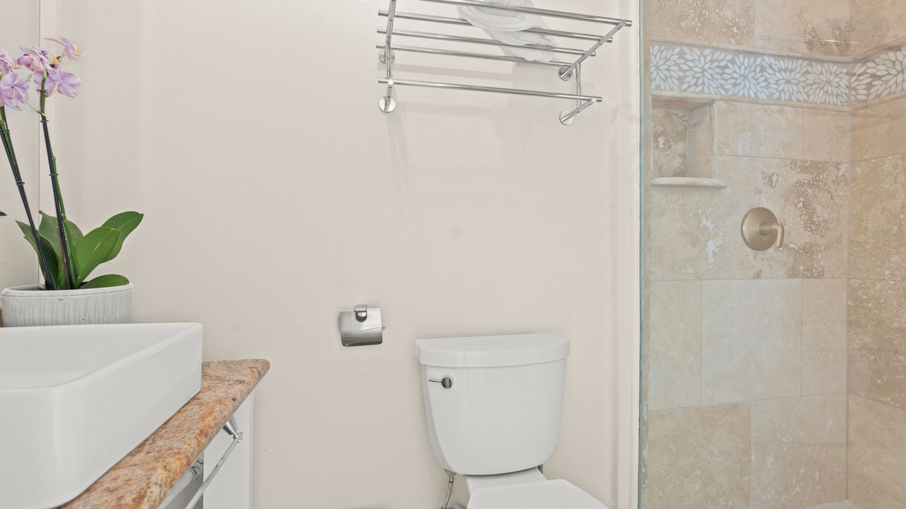 Photo of Bathroom in Ala Moana