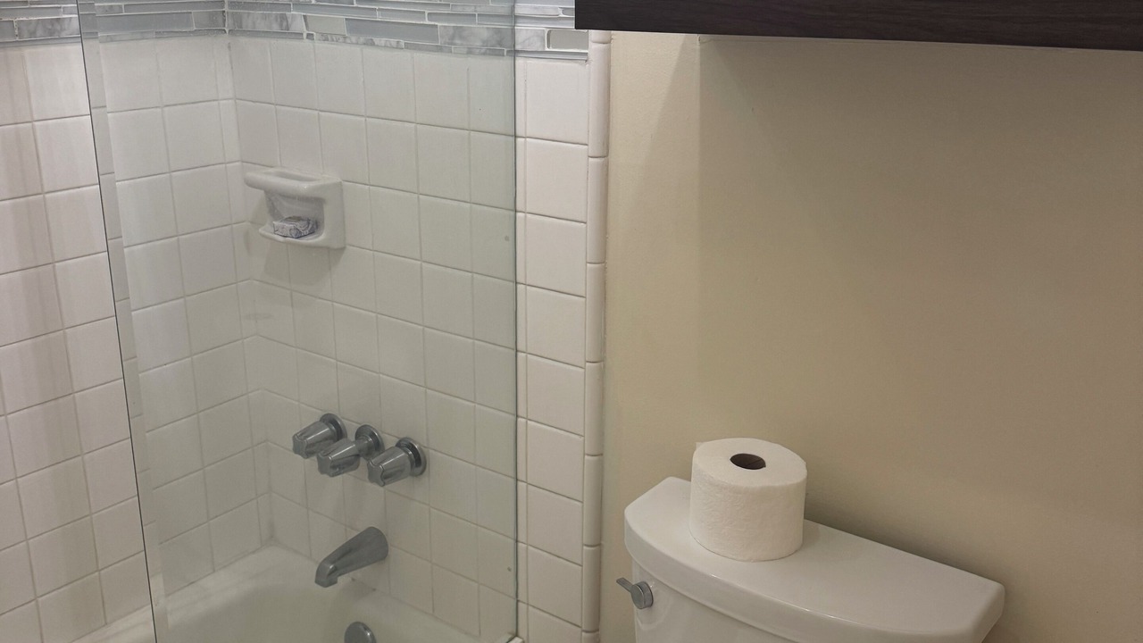 Photo of Bathroom in Ala Moana