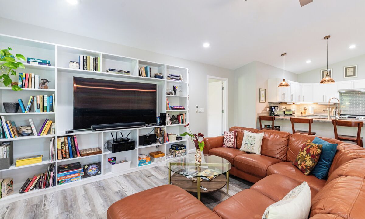 Photo of Livingroom in Orchidlands Estates