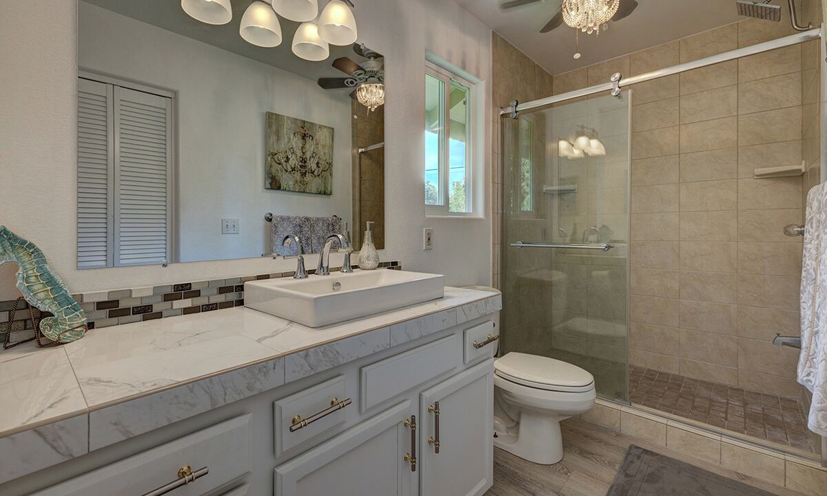 Photo of Bathroom in Kapoho
